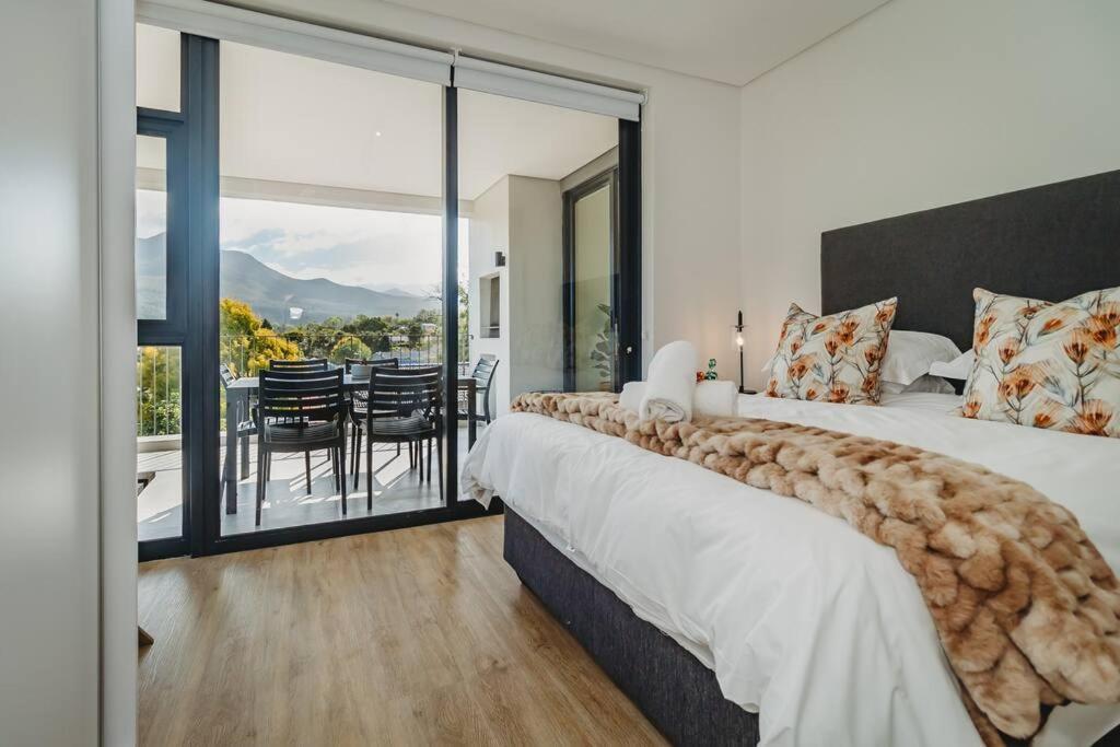 Apartment 304 Le Jardin