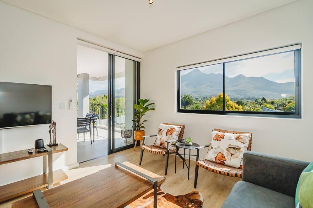 Apartment 304 Le Jardin